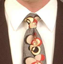 Anzug oder Rock ist bei Kevin die Frage - und Swing seine Antwort.